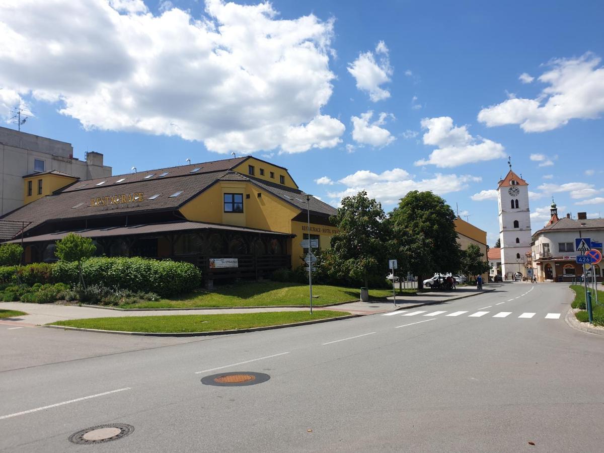 Hotel Strážnice Dış mekan fotoğraf